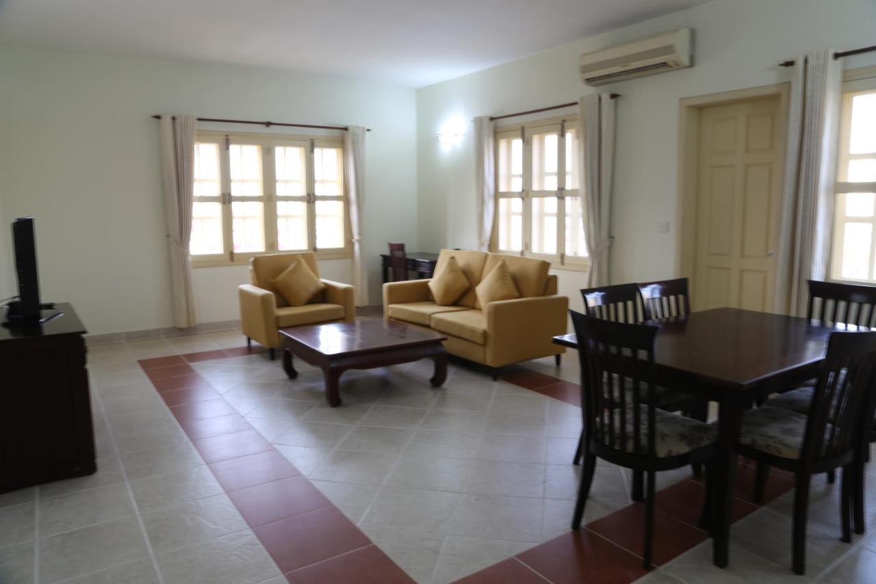 Grand Residence Phnom Penh Exterior photo
